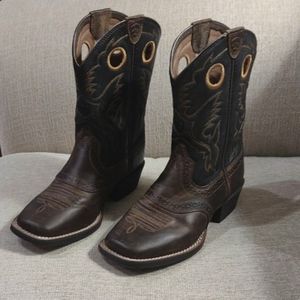 Ariat Tycoon Western Boot in Brazen Brown SIZE 1